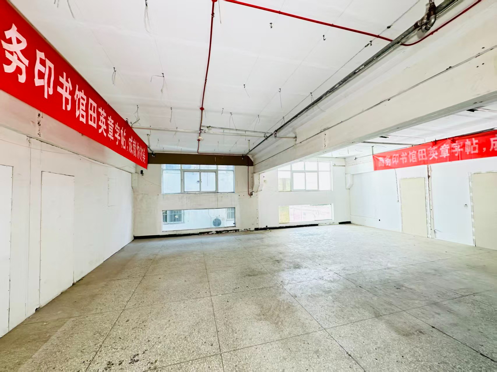蓬莱路建议再强化“人工智能算力中心、AI应用孵化、数字经济示范园”等产业概念，会更符合产业园招商语言_COPY