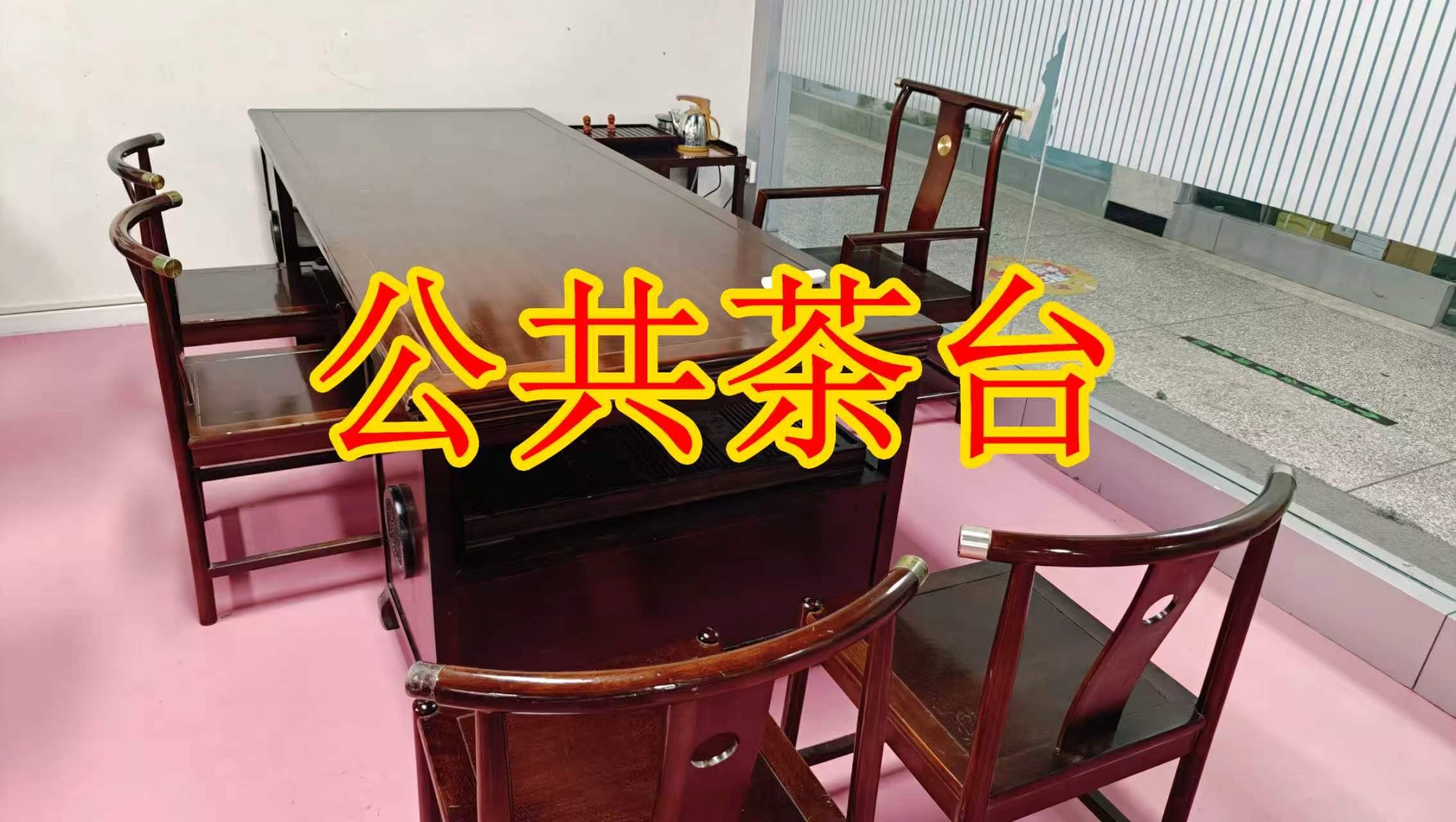 蓬莱路面积灵活：小面积办公室至大面积办公、经营空间均可选择； 部分房源可注册公司，满足企业办公需求； 商铺临街，具备上下水、用电等经营条件； 适合副食品、茶叶、酒水、百货、电商、培训、办公等多种行业。